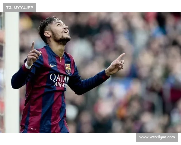 “莱万戴帽巴萨4-2塞尔塔，积分榜紧追皇马差3分”